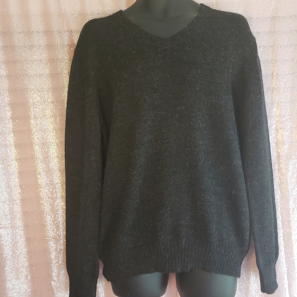 Baby Alpaca Men's V - Neck Pullover Sweater